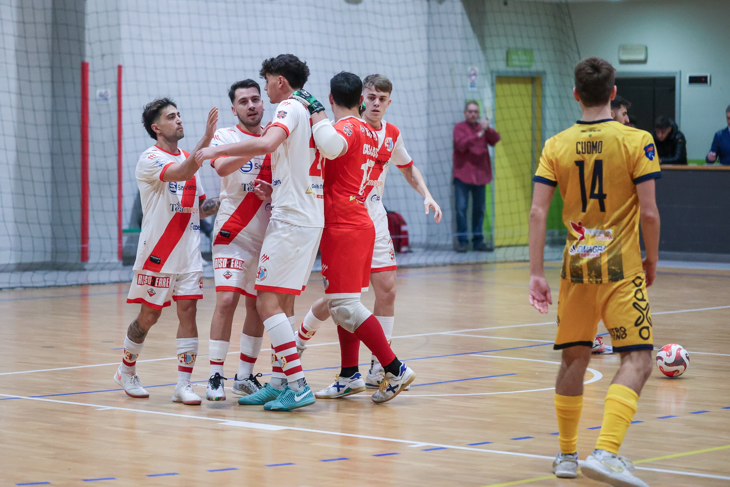 SPORT CALCIO 5 Saviatesta Mantova - Modena Cavezzo CAMPIONATO 2024/25, SERIE A2 ELITE GIR. A , 9a GIORNATA. NELLA FOTO: Goal 1-0 CARDOSO FELIPE DONADONI (Saviatesta Mantova)