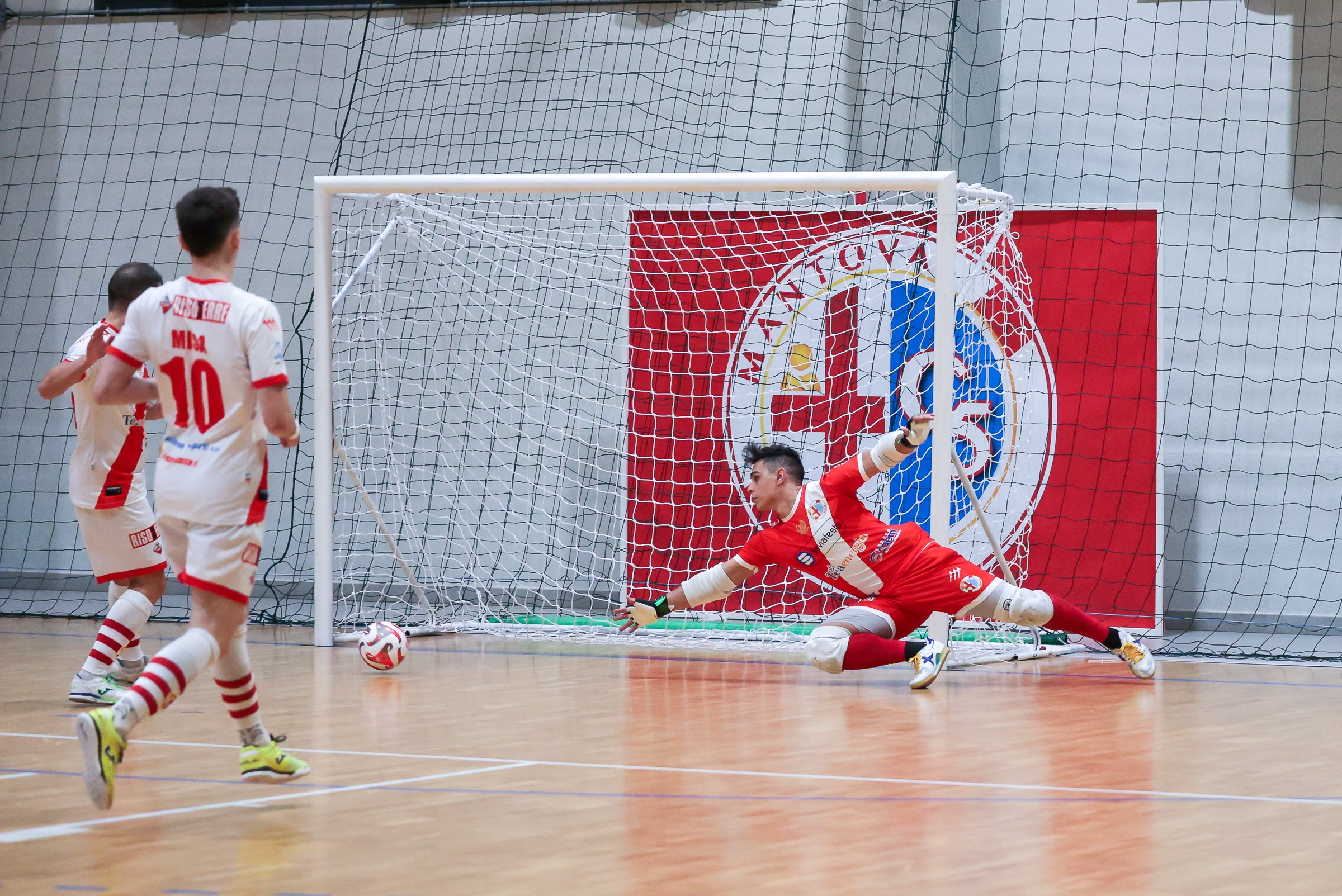 SPORT CALCIO 5 Saviatesta Mantova - Elledì FC CAMPIONATO 2024/25, SERIE A2 ELITE GIR. A , 10a GIORNATA. NELLA FOTO: MIRCO CASASSA (Saviatesta Mantova) tiro di poco a lato
